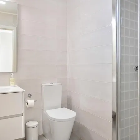 Invicta Premium - 4br Downtown With Ac